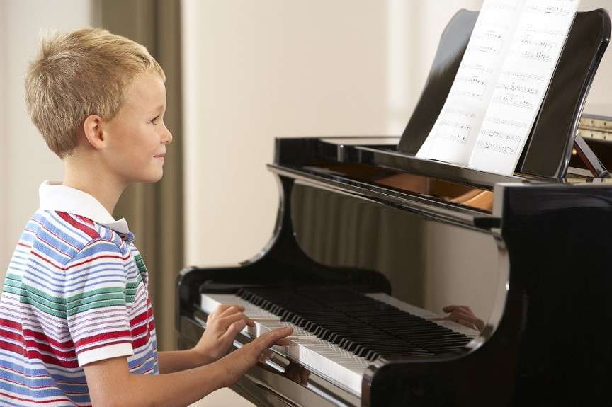 Со скольки лет можно отдать ребенка в музыкальную школу?