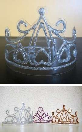Оригинальная и несложная корона для принцессы своими руками из пластиковой бутылки