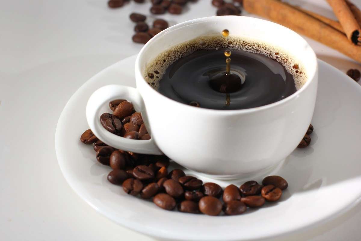 Если вы можете начать свой день без кофеина, то Вам следует узнать историю этого напитка?