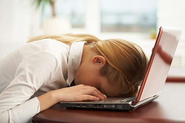 Постоянная усталость и сонливость: причины, симптомы