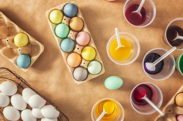 Чем красить яйца на Пасху?