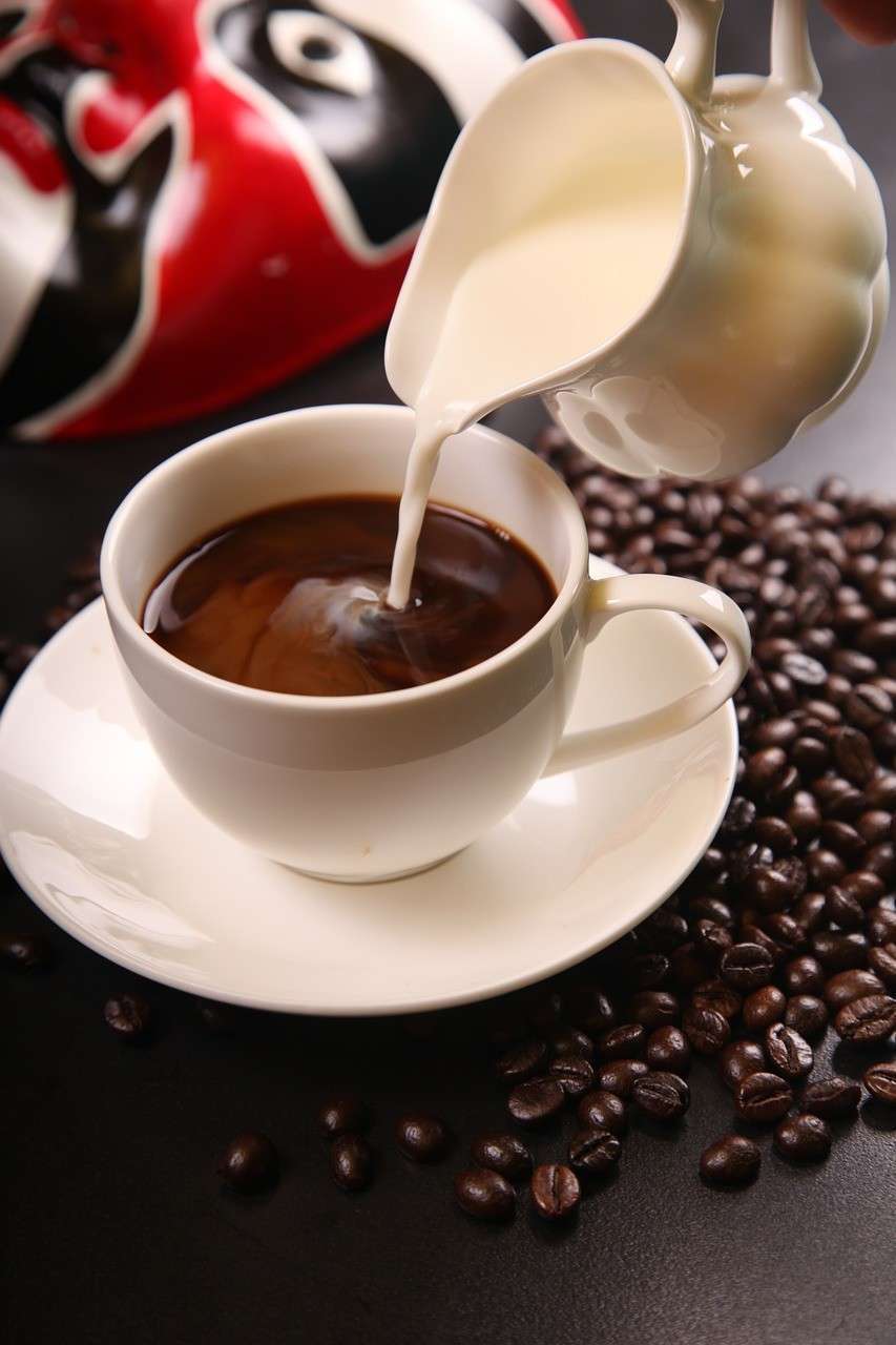 Как придумали кофе без кофеина?
