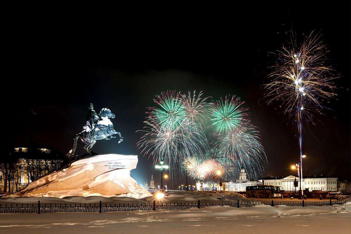 Куда пойти на новогодние каникулы: Новый год в Санкт-Петербурге
