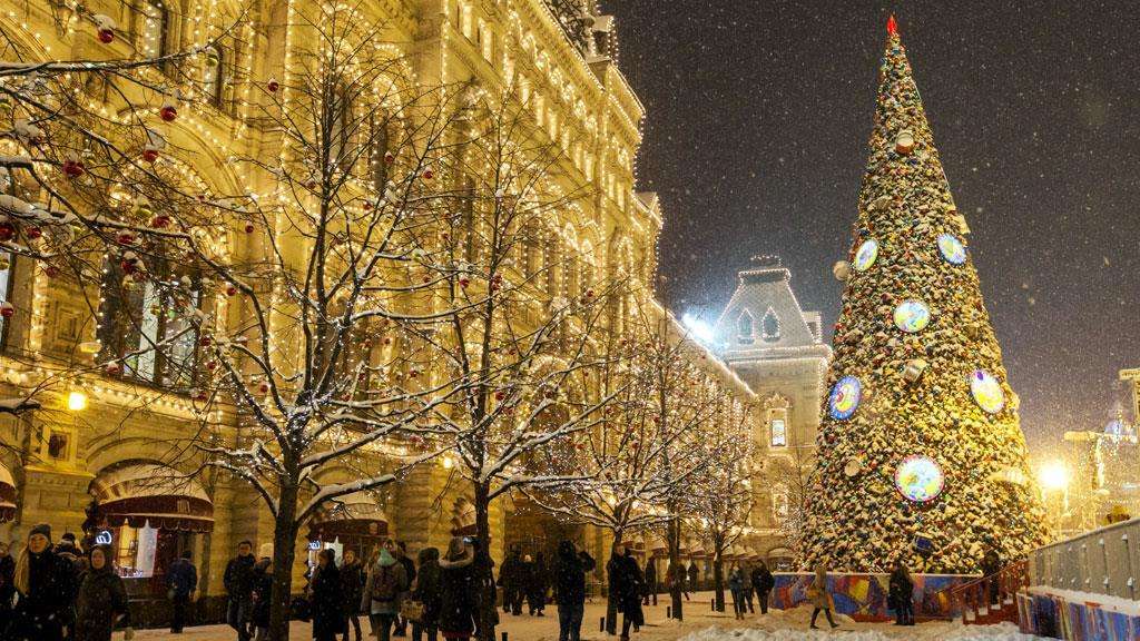 Куда пойти на новогодние каникулы в Москве