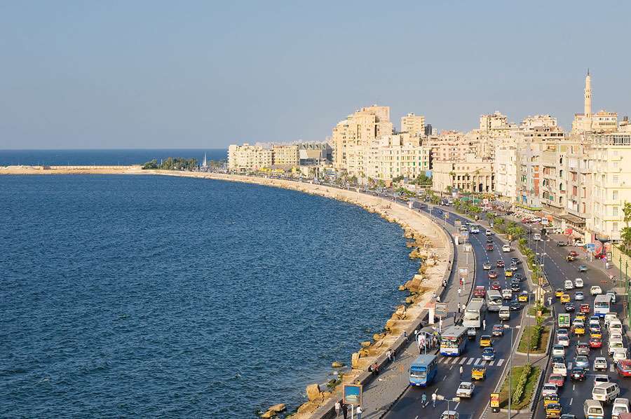 Какой город сейчас представляет собой  Древняя Александрия?
