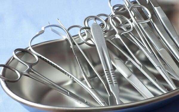 медецинские инструменты для обрезания