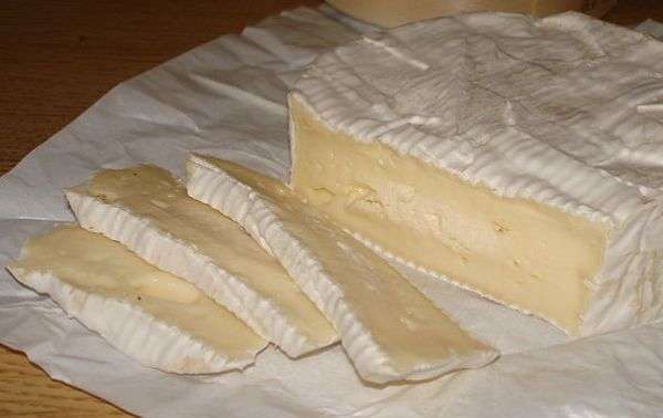 Традиционный мягкий сыр бри