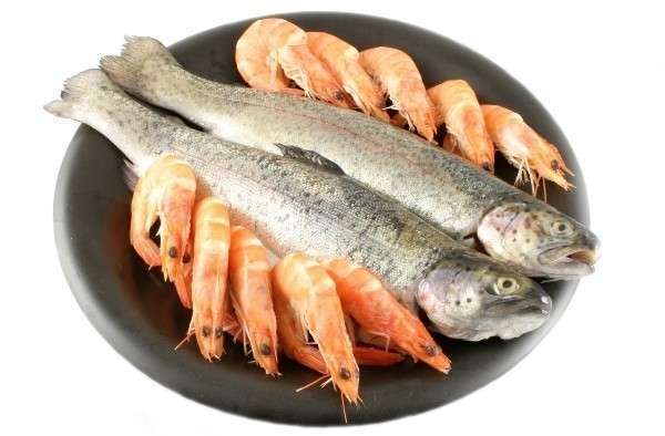 Морские продукты полезно есть желающим похудеть.