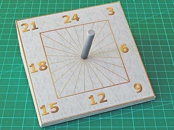 Солнечные часы из картона